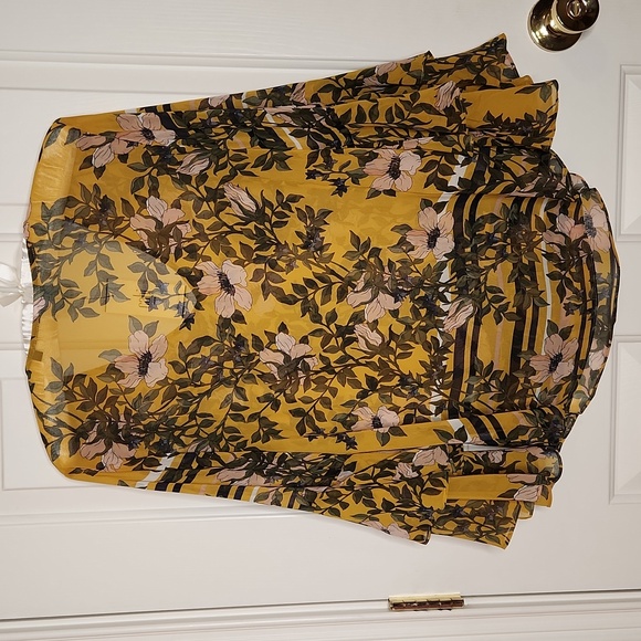 Cabi Scene Blouse Gilded Floral #5518  Size XS NWT - Picture 10 of 12